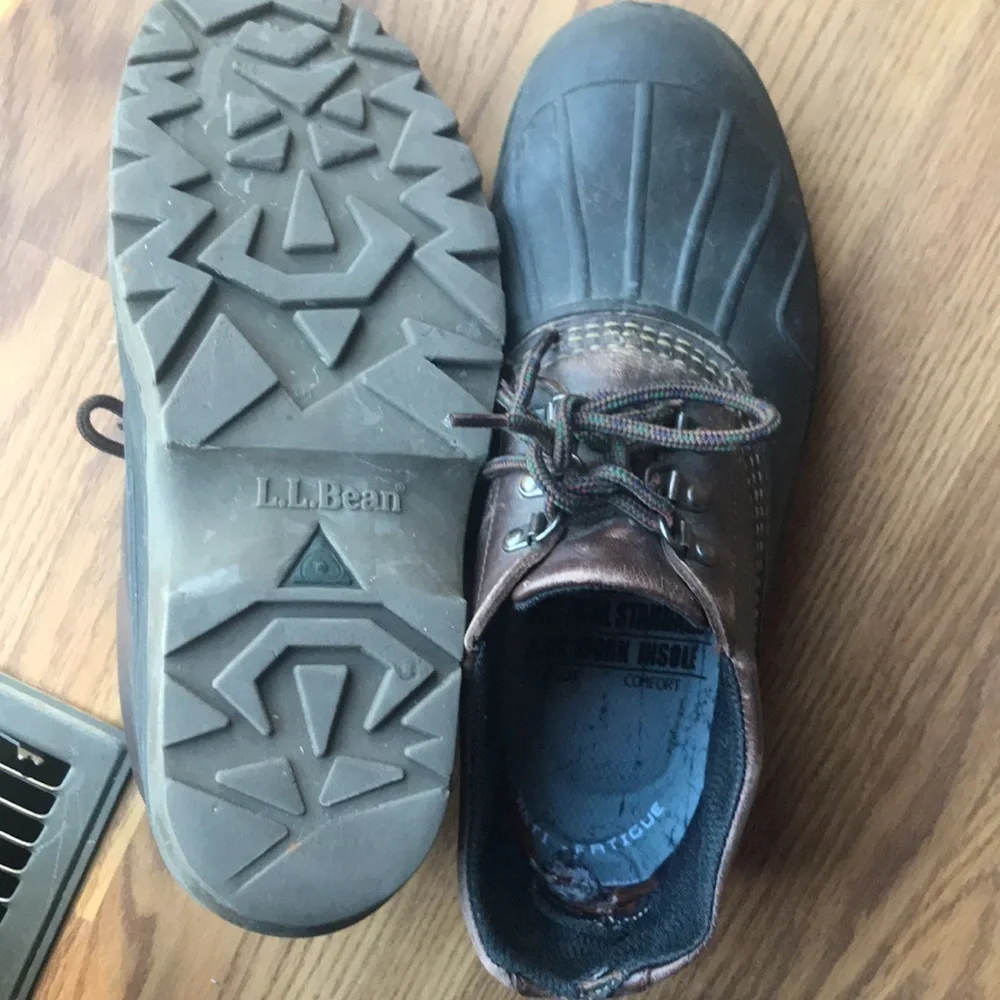 LL Bean Men Boots size 9